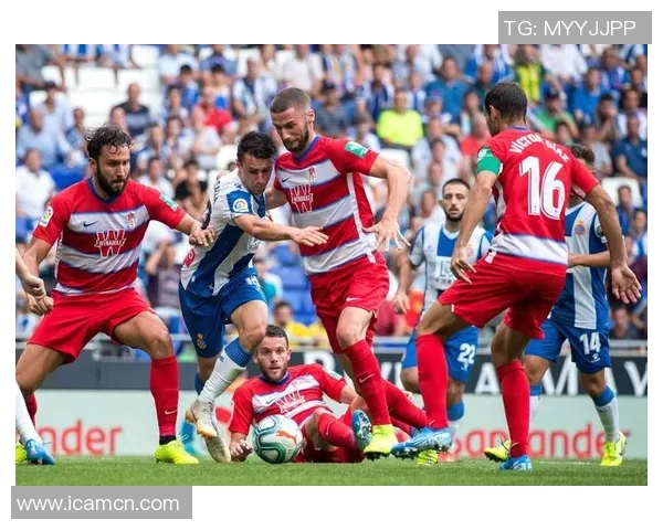 奥莫尼与格拉纳的激烈对决揭示足球战术的深层次博弈与精彩瞬间