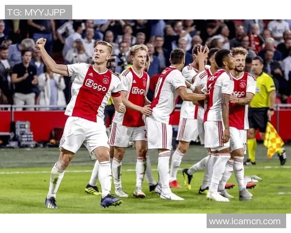 费耶诺德主场迎战海牙期待精彩对决双方争夺关键三分的激烈战役 费耶诺德主场迎战海牙期待精彩对决双方争夺关键三分的激烈战役