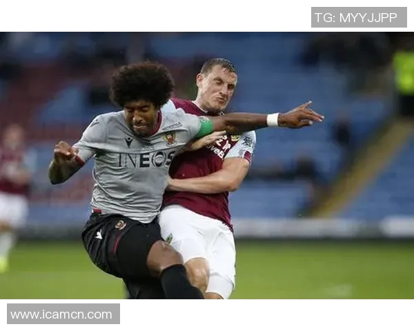 南安普顿对阵伯恩利直播全程回顾及精彩瞬间分析