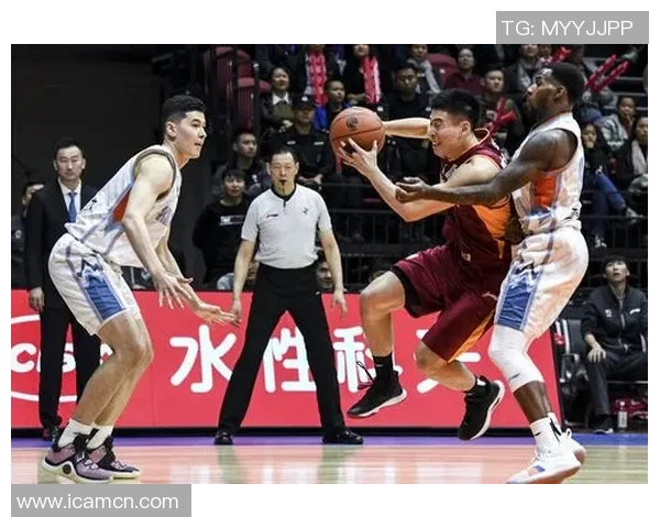 新疆与广东篮球比赛比分对比分析及精彩瞬间回顾 新疆与广东篮球比赛比分对比分析及精彩瞬间回顾